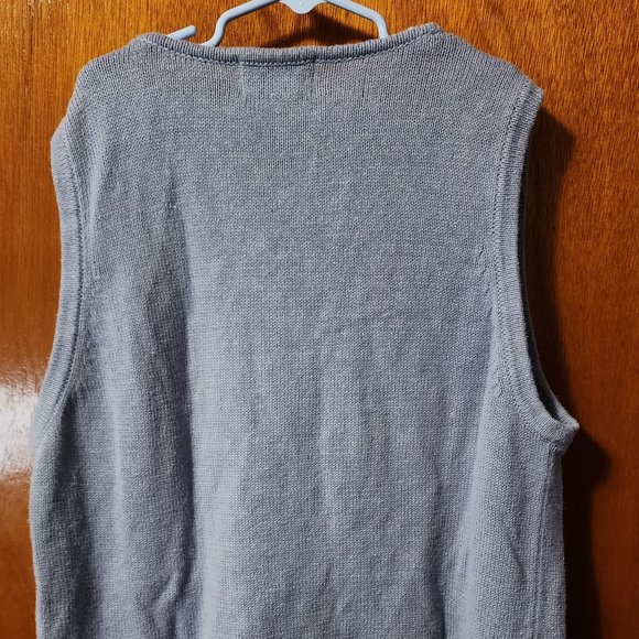 Women's Petite CB Collections Embroidered Snowman Zip Up Sweater Vest - Picture 9 of 9